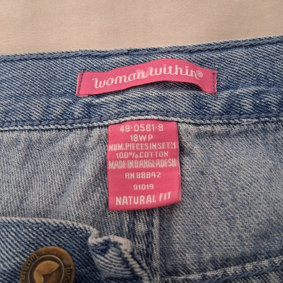 Woman Within Capri Denim Jeans : Size 18WP : Natural Fit : RN# 88842 - Picture 4 of 8